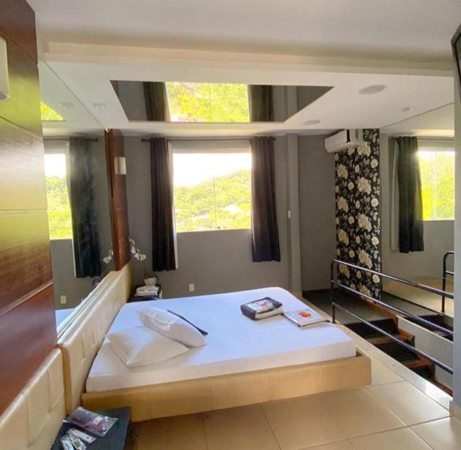 Motel Cequisabe (Adults Only) Жуїз-ді-Фора Екстер'єр фото